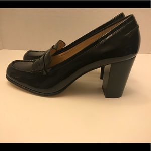 Micheal Kors Bayville patent leather loafer
